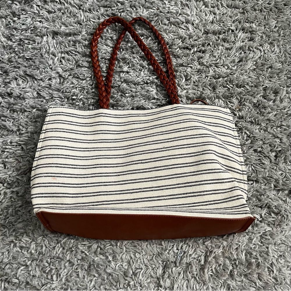 miztique tote bag